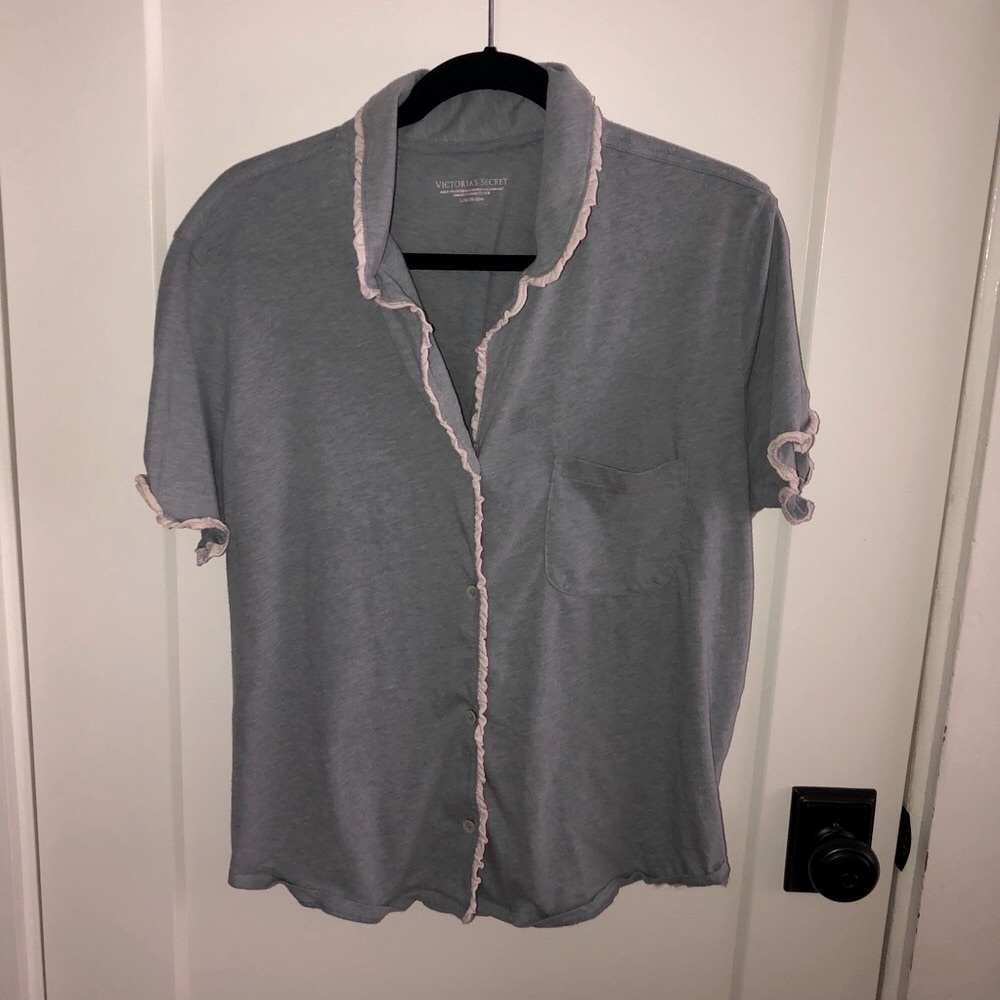 Victoria’s Secret women’s large sleep top